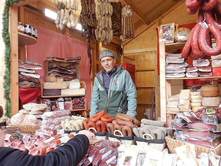 Wurst und Speck aus Südtirol hat Walter Hauser mitgebracht.