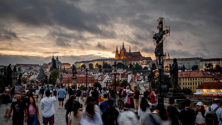 Gestorbene Autorin: Hodrovas Lieblingsmotiv Prag       -  Die Schriftstellerin Daniela Hodrova ließ sich für ihre Geschichten oft von ihrer Geburtsstadt Prag inspirieren. (Symbolbild)