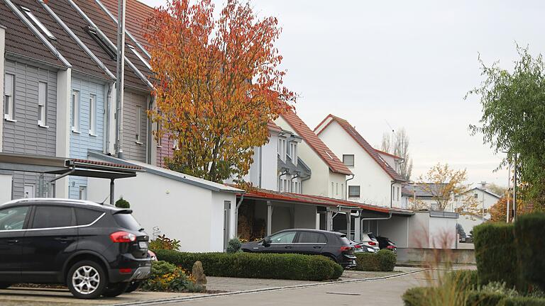 Wie hoch die Grundsteuer für Wohnhäuser, Grundstücke und landwirtschaftliche Flächen im Stadtgebiet von Gerolzhofen ab Januar ausfallen wird, steht jetzt fest. Der Stadtrat hat die neuen Hebesätze für die Grundsteuer A und B beschlossen. Notwendig wurde dies durch ein Urteil des Bundesverfassungsgerichts.