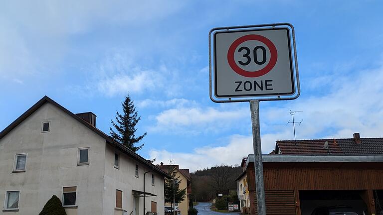 Mehr Tempo-30-Zonen oder ein Schilderwald ohne Wirkung?       -  Mehr Tempo-30-Zonen oder ein Schilderwald ohne Wirkung?