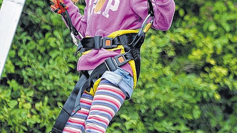 Das Bungee-Trampolin war beliebt.