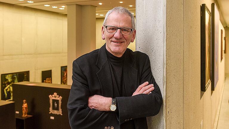 Jürgen Lenssen in den Ausstellungsräumen des Museums am Dom. Das Bild entstand im Frühjahr.