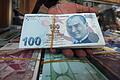 KUWAIT-TURKEY-CURRENCY       -  Die Lira auf Rekordtief: Der Streit zwischen der Türkei und den USA verschärft sich. Yasser Al-Zayyat, dpa