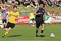 Der Forster Torjäger Burhan Bayat (rechts) auf dem Weg zum 1:0. Sein Gegenspieler Tim Vollert (TSV Ettleben/Werneck) konnte ihn nicht mehr einholen.