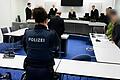 Ein Blick in den Gerichtssaal, in dem aktuell der Frage nachgegangen wird, wer im Juni 2024 in Ebelsbach einen 31-Jährigen niedergestochen hat.