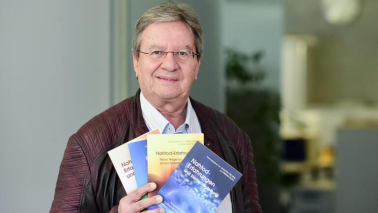 Wilfried Kuhn, früherer Chefarzt der Neurologie am Leopoldina Krankenhaus, beschäftigt sich schon lange mit Nahtoderfahrungen. Wilfried Kuhn, früherer Chefarzt der Neurologie am Leopoldina Krankenhaus, beschäftigt sich schon lange mit Nahtoderfahrungen.