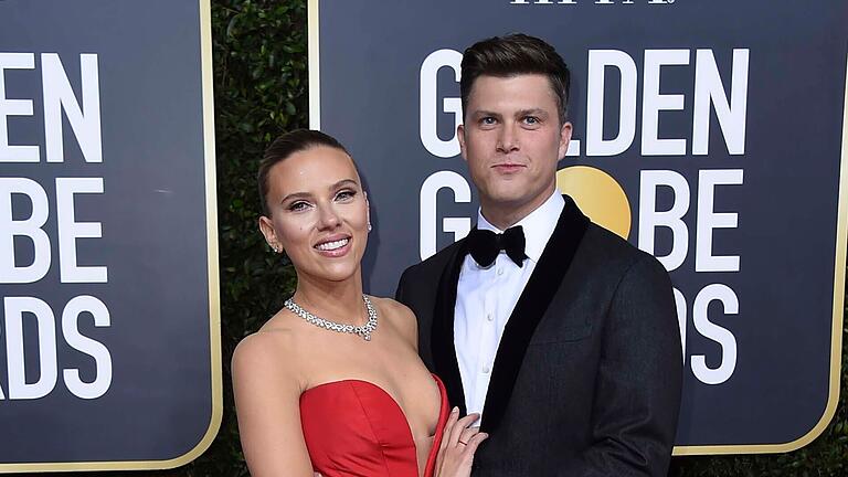 Scarlett Johansson und Colin Jost       -  Ihre dritte Ehe ging Scarlett Johansson mit dem US-Comedian Colin Jost ein. (Archivbild)