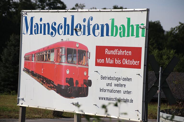 Nostalgisch: Die Mainschleifenbahn fungierte in den vergangenen Jahre ausschließlich als Vergnügungs-Bahn im Sommer. Nostalgisch: Die Mainschleifenbahn fungierte in den vergangenen Jahre ausschließlich als Vergnügungs-Bahn im Sommer.