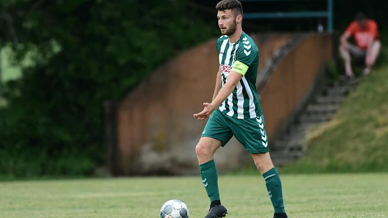 Neuer Kapitän des TSV Großbardorf: Lukas Illig (im Bild). Neuer Kapitän des TSV Großbardorf: Lukas Illig (im Bild).