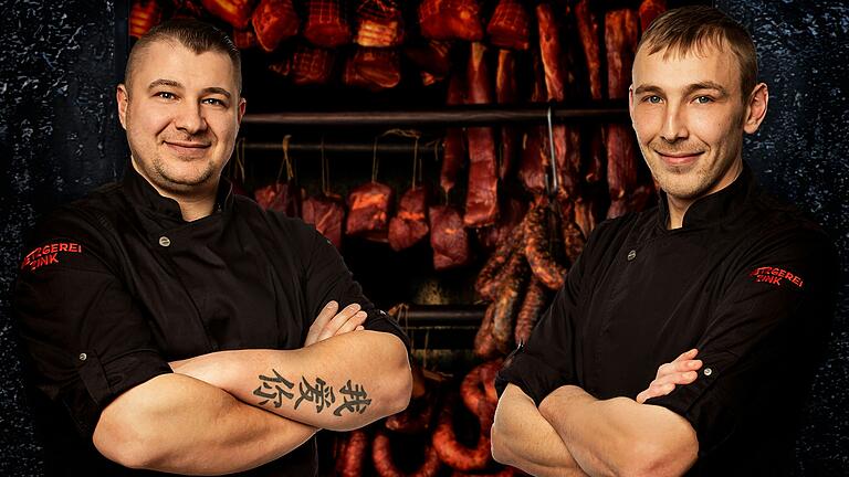 Igor (links) und Daniel Zink von der Metzgerei Zink in Bischofsheim werden zum ersten Mal beim Rhöner Wurstmarkt dabei sein.