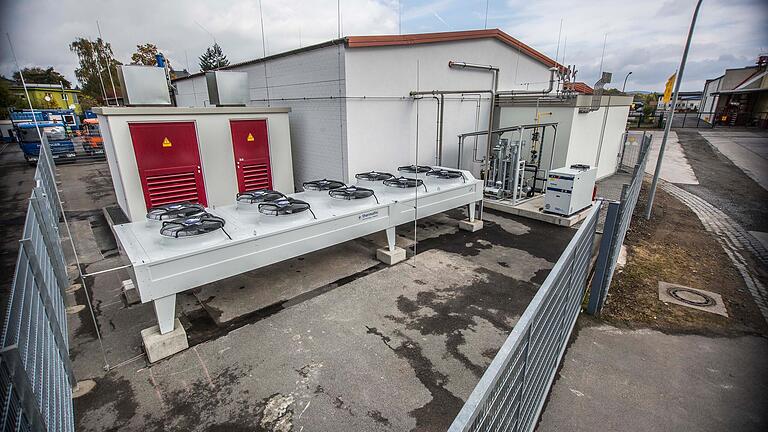 Welchen Einfluss hat sie auf die Menschen, die in ihrer Nähe wohnen? Wirkt sie sich auf die Einstellung zu regenerativen Energien aus? Die Power-to-Gas-Anlage in Haßfurt. (Archivbild) Welchen Einfluss hat sie auf die Menschen, die in ihrer Nähe wohnen? Wirkt sie sich auf die Einstellung zu regenerativen Energien aus? Die Power-to-Gas-Anlage in Haßfurt. (Archivbild)