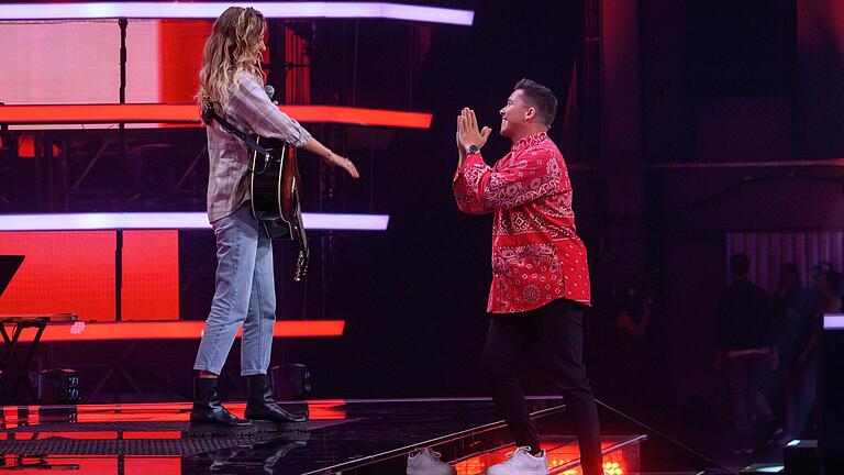Kati Lamberts aus Karlstadt (Lkr. Main-Spessart) sang am Donnerstag in den 'Sing-Offs' von 'The Voice of Germany' einen Song von Elton John. Kati Lamberts aus Karlstadt (Lkr. Main-Spessart) sang am Donnerstag in den 'Sing-Offs' von 'The Voice of Germany' einen Song von Elton John. 
