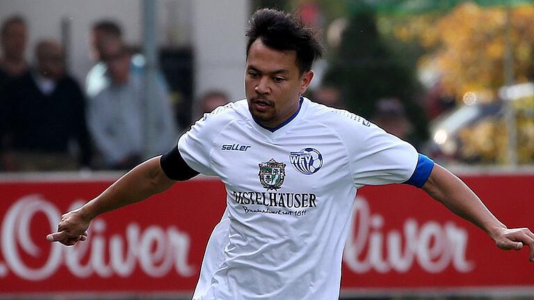 Fußball, Bayernliga, Würzburger FV - SpVgg Jahn Forchheim - Andreas Ganzinger, hier am 30. September 2017 in der Partie gegen die SpVgg Jahn Forchheim, wird wohl bald wieder für den WFV auf dem Platz stehen können. Fußball, Bayernliga, Würzburger FV - SpVgg Jahn Forchheim - Andreas Ganzinger, hier am 30. September 2017 in der Partie gegen die SpVgg Jahn Forchheim, wird wohl bald wieder für den WFV auf dem Platz stehen können.