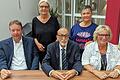 Der in seinem Amt bestätigte Bad Kissinger VdK-Ortsvorstand mit (von links) Schriftführer Thomas Menz, VdK-Kreisgeschäftsführerin und Wahlleiterin Michaela Metz, Ortsvorsitzender Helmut Beck, Kassiererin Marianne Wild und stellvertretende Ortsvors...       -  Der in seinem Amt bestätigte Bad Kissinger VdK-Ortsvorstand mit (von links) Schriftführer Thomas Menz, VdK-Kreisgeschäftsführerin und Wahlleiterin Michaela Metz, Ortsvorsitzender Helmut Beck, Kassiererin Marianne Wild und stellvertretende Ortsvorsitzende und Frauenvertreterin Lorette Weiß.