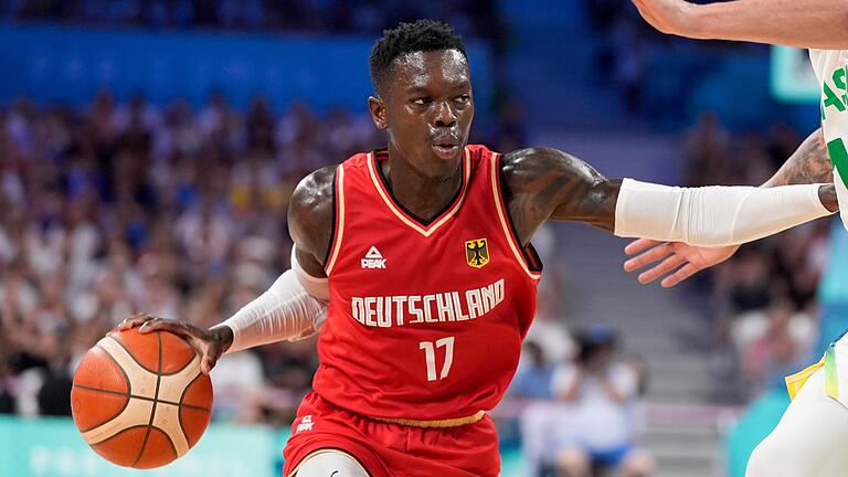 Paris 2024 - Basketball       -  Dennis Schröder und Co. fiebern dem Umzug nach Paris entgegen.