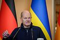 Bundeskanzler Olaf Scholz in der Ukraine       -  Entschlossene Miene: Scholz in Kiew.