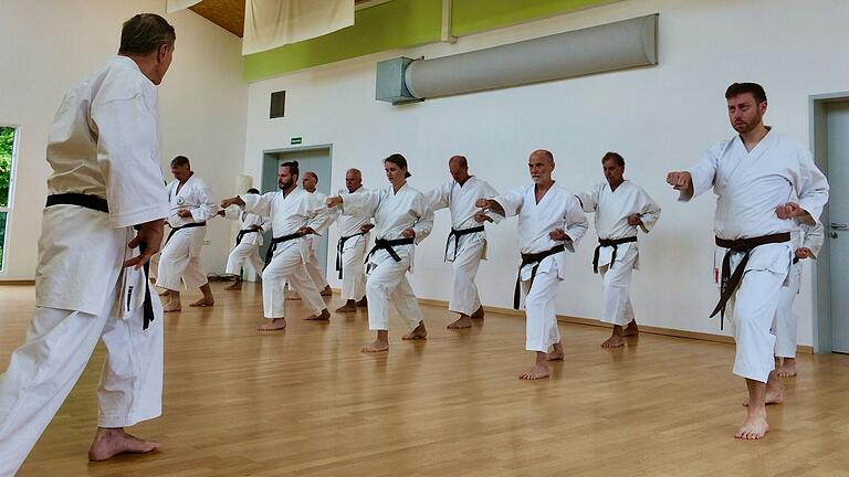 In Grafenrheinfeld wird unter dem Dach des TSV Grafenrheinfeld beim Dojo Haragei seit zehn Jahren Shotokan-Karate gelehrt.