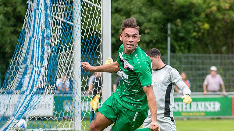 Wuerzburger FV - TSV Abtswind - Sorgte für die Führung: Severo Sturm (hier beim Jubel im Auswärtsspiel gegen den Würzburger FV im August). Wuerzburger FV - TSV Abtswind - Sorgte für die Führung: Severo Sturm (hier beim Jubel im Auswärtsspiel gegen den Würzburger FV im August).