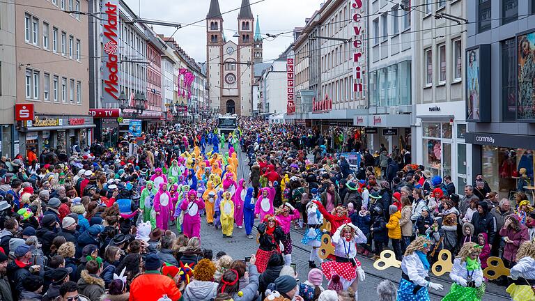 Zehntausende Närrinnen und Narren kamen im Februar 2020 zum Faschingszug nach Würzburg.