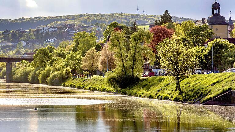 Der Main, hier bei Haßfurt, ist nicht nur der längste rein-deutsche Fluss, sondern auch Frankens Lebensader. Er bedeutet Heimat und Identität für 2,5 Millionen Menschen. Der Main, hier bei Haßfurt, ist nicht nur der längste rein-deutsche Fluss, sondern auch Frankens Lebensader. Er bedeutet Heimat und Identität für 2,5 Millionen Menschen.