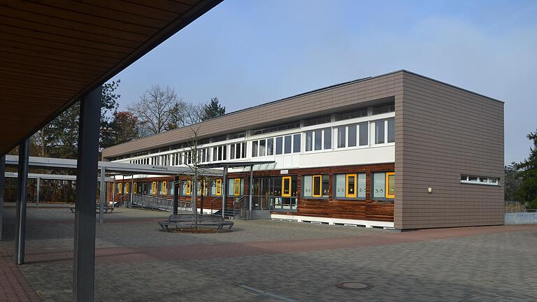 Die geplante Erweiterung der Friedrich-Fleischmann-Schule ist eines der größten Projekte der Stadt Marktheidenfeld für die nächsten Jahre. Die geplante Erweiterung der Friedrich-Fleischmann-Schule ist eines der größten Projekte der Stadt Marktheidenfeld für die nächsten Jahre.