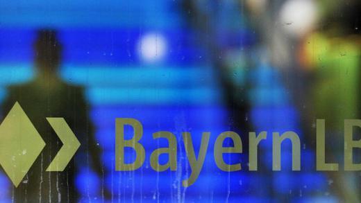 BayernLB - Im Prozess gegen ehemalige Vorstände der BayernLB ist kein Ende abzusehen. Foto: Andreas Gebert BayernLB - Im Prozess gegen ehemalige Vorstände der BayernLB ist kein Ende abzusehen. Foto: Andreas Gebert