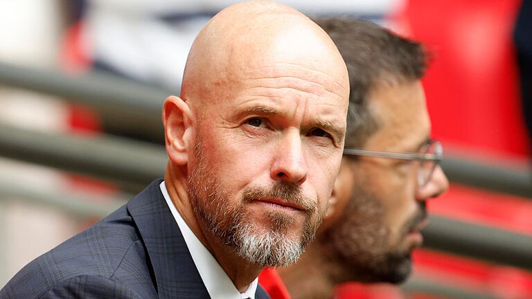 Erik ten Hag       -  Erik ten Hag steht bei Manchester United unter Druck.