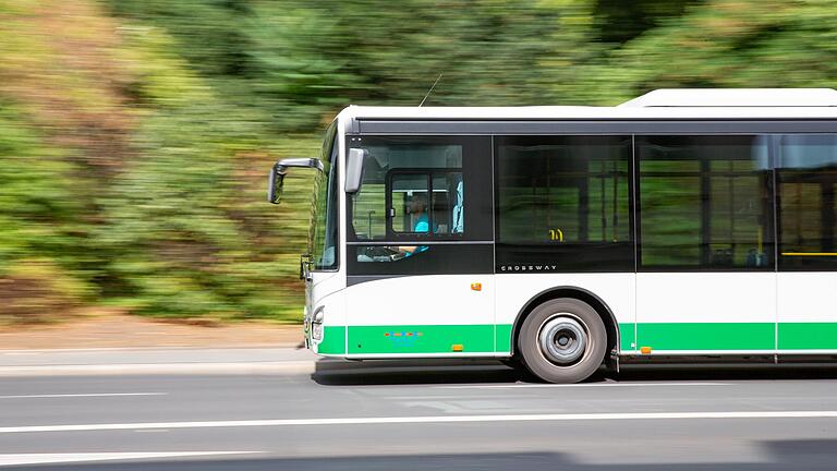 Eine direkte Busverbindung (Symbolfoto) zwischen dem Würzburger Stadtteil Oberdürrbach und Veitshöchheim gibt es bislang nicht.&nbsp;