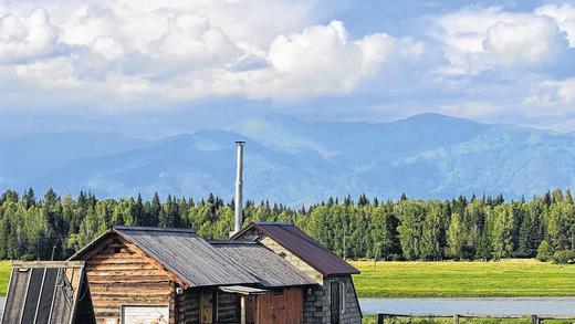 Im Altai-Gebirge: Idylle am Fluss Koksa.