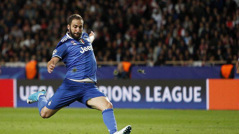 Offene Rechnung       -  Für Juves Doppelschütze Gonzalo Higuaín bietet das mögliche Finale gegen Real genau wie für Sami Khedira die Chance auf eine Revanche. Foto: Claude Paris