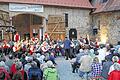 Gelungene Premiere: Die Stadtkapelle Mellrichstadt bot ein bemerkenswertes Open-Air-Konzert mit Film- und Musicalmelodien vor ebenso eindruckvoller Kulisse im Fronhof.