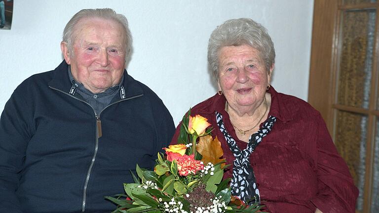 Auf 65 gemeinsame glückliche Jahre können in Dörflis die Eheleute Alma und Ludwig Koch zurückblicken und das Fest der Eisernen Hochzeit feiern