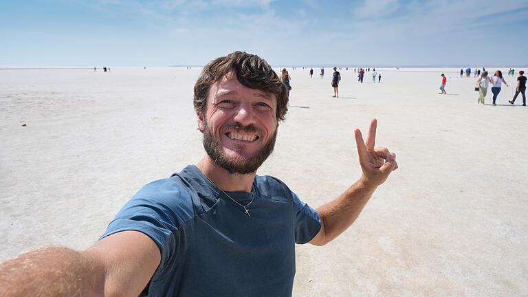 Ein Selfie am Salzsee Tuz Gölü: Hier war Marcus Grech noch bester Laune, wenig später jedoch ereilte ihn die nächste Panne.