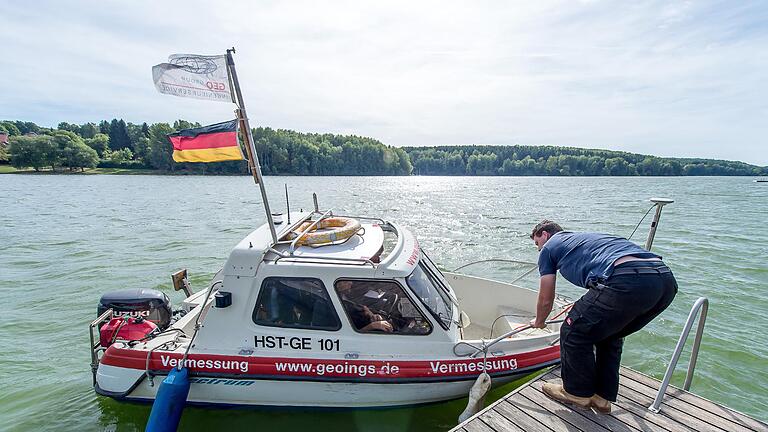 Ein Vermessungsboot war im Auftrag des Wasserwirtschaftsamts Bad Kissingen, das auch für den Ellertshäuser See zuständig ist, zwei Tage auf dem See unterwegs.