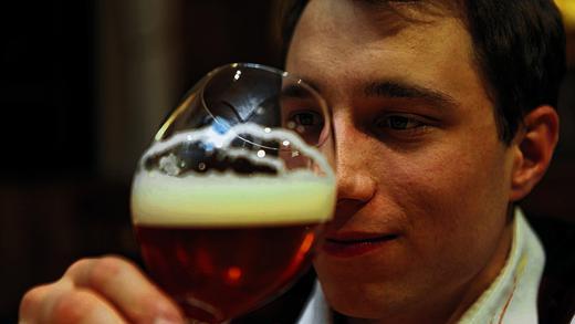 Wollte schon als Kind Brauer werden: Dominik Maldoner. Heute ist der Bamberger mit 24 Jahren Braumeister und seit Samstag auch noch der 1. Deutsche Meister der Biersommeliers. Wollte schon als Kind Brauer werden: Dominik Maldoner. Heute ist der Bamberger mit 24 Jahren Braumeister und seit Samstag auch noch der 1. Deutsche Meister der Biersommeliers.
