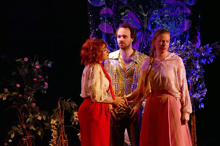 Mascha Obermeier, Alexander Masur, Julia Schmitt. Mascha Obermeier, Alexander Masur, Julia Schmitt.