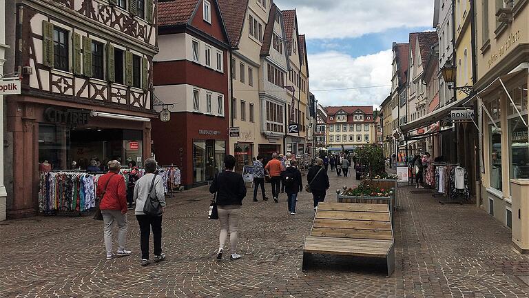 Die Innenstadt in Bad Mergentheim soll ebenfalls durch eine Stärkung insbesondere der kleinen und mittleren Einzelhandelsbetrieb als Einkaufserlebnis erhöht belebt werden.