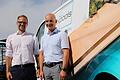 Markus Bock (links), Chef von Gemündener Stahl- und Metallbau, mit Christian Pachner, der den Pool-Bereich bk-inoxpools verantwortet.