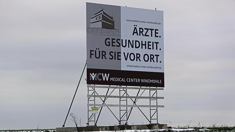 Am nördlichen Ortsausgang von Unterpleichfeld soll das &quot;Medical Center Windmühle&quot; gebaut werden. Die Gemeinde wird dafür auf eigene Kosten und als Service zusätzliche Parkplätze erstellen.