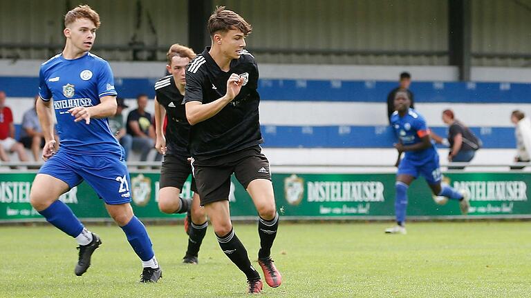 Luca Winkler (rechts), hier noch in einer Partie für den FV Stetten/Binsfeld-Müdesheim in der Kreisliga 2 im Einsatz, kehrte in der Winterpause zum SV Kürnach in die Kreisliga 1 zurück.