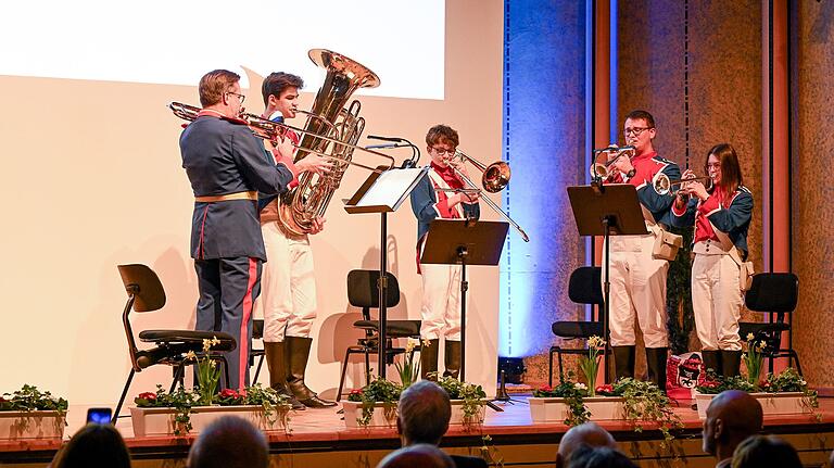 Das Bläserensemble des Jugendmusikkorps der Stadt Bad Kissingen. Das Bläserensemble des Jugendmusikkorps der Stadt Bad Kissingen.