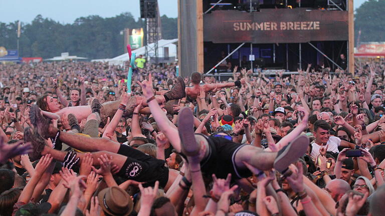 Vier Tage Metal-Vollbedienung gibt es ab Mittwoch auf dem Summer Breeze in Dinkelsbühl. Sind Sie fit für das Festival?