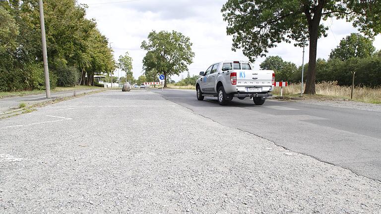 Die Willi-Kaidel-Straße zwischen Stadion und Kessler Field in Richtung Hainig wird in den nächsten Jahren saniert.