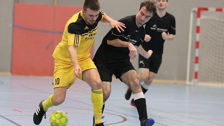 Dreikönigsturnier beim SV Römershag - Szene aus dem Spiel des SC Motten gegen die SG Oberleichtersbach. Dreikönigsturnier beim SV Römershag - Szene aus dem Spiel des SC Motten gegen die SG Oberleichtersbach.