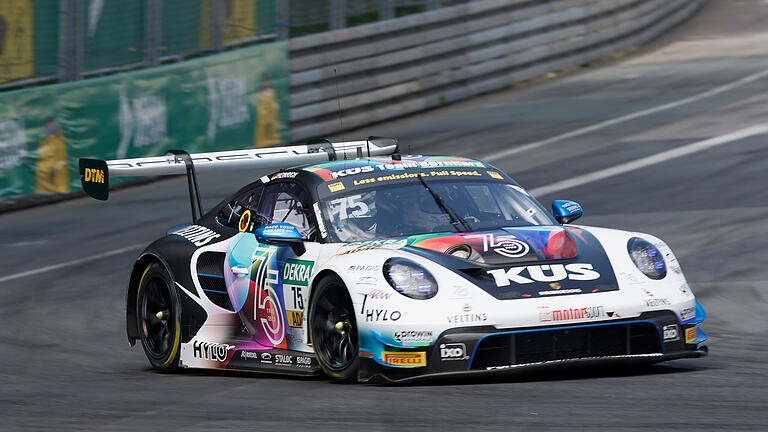Obwohl Laurin Heinrich nach der erste Runde wegen eines Reifenschadens Letzter war, beendete der Porsche-Pilot aus Kürnach (Lkr. Würzburg) das erste DTM-Rennen am Samstag auf dem Norisring als Zehnter. Obwohl Laurin Heinrich nach der erste Runde wegen eines Reifenschadens Letzter war, beendete der Porsche-Pilot aus Kürnach (Lkr. Würzburg) das erste DTM-Rennen am Samstag auf dem Norisring als Zehnter.