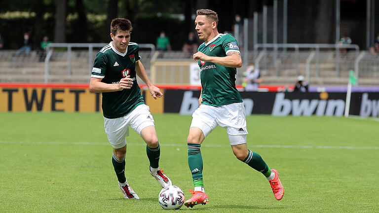 Wollen mit dem FC 05 in die Drittklassigkeit: Kevin Fery (links) und Martin Thomann (am Ball).&nbsp;