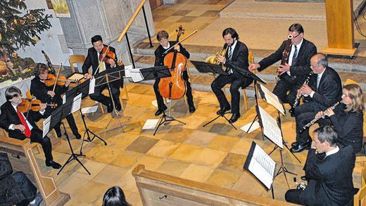 Musikalischer Abschied vom Jahr: Solisten der Meininger Hofkapelle legten beim traditionellen Silvesterkonzert in der Christuskirche einen schönen Glanz auf 2011.