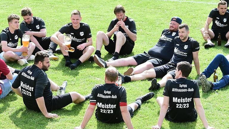 Die SpVgg Althausen-Aub gewann in der B-Klasse Rhön 2 den Meistertitel und kehrt auf Anhieb in die A-Klasse zurück.