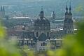 Dachdeckarbeiten am Stift Haug       -  Monumentales Gotteshaus mit prägender Kuppel: Die Pfarrei Stift Haug feiert in diesen Tagen ihr 100-jähriges Bestehen.