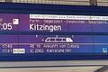 Das Unwetter vom Wochenende hat auch Auswirkungen auf die Bahnstrecke Würzburg – Nürnberg. Nicht alle Züge fahren; zwischen Kitzingen und Würzburg verkehren Busse. Die Bahn empfiehlt, vor Reiseantritt im Internet zu kontrollieren, ob der Zug fährt.